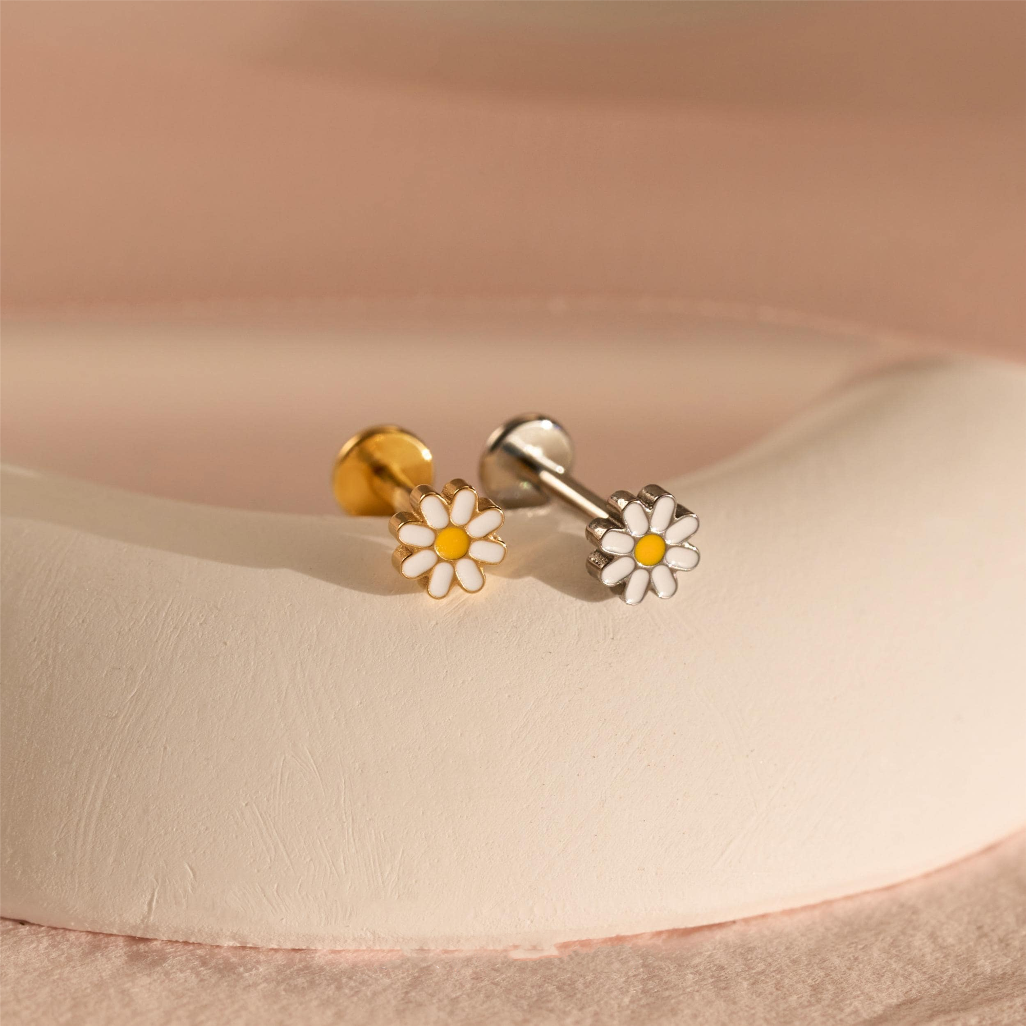 Daisy Flower Stud Earring