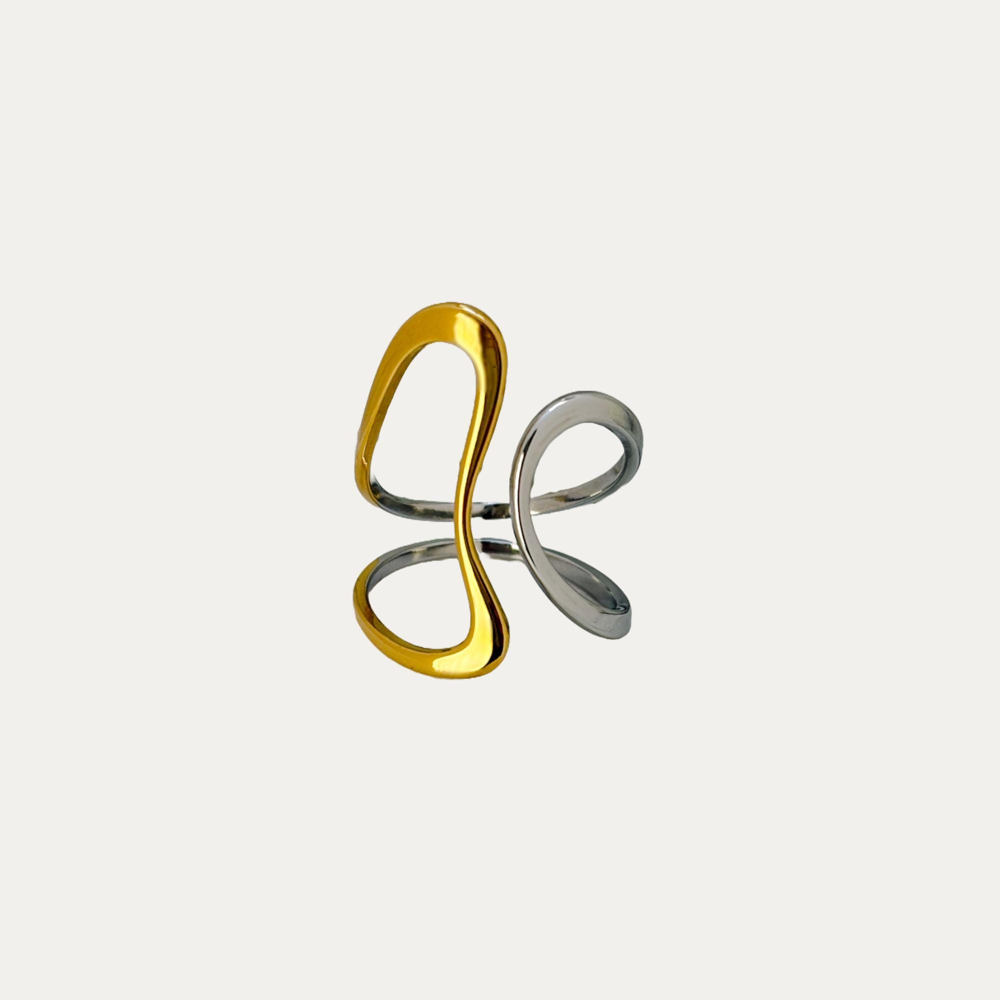 Two Tone Wavy Ring