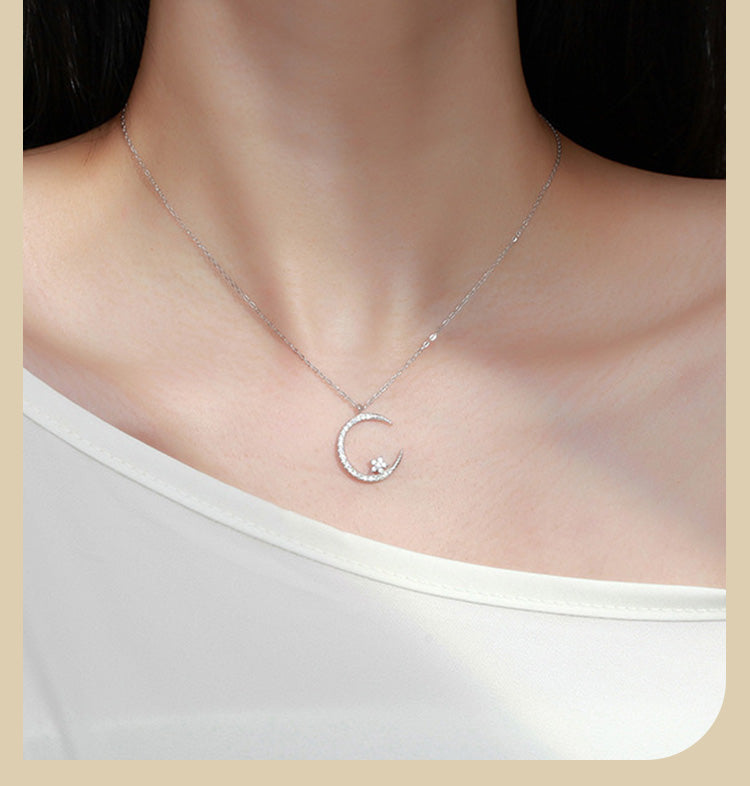 Twinkling Crescent Moon Necklace